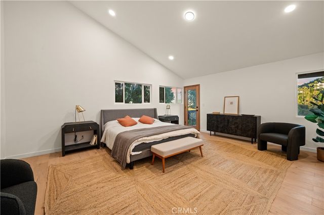 3947 Sumac Drive, Sherman Oaks, CA 91403