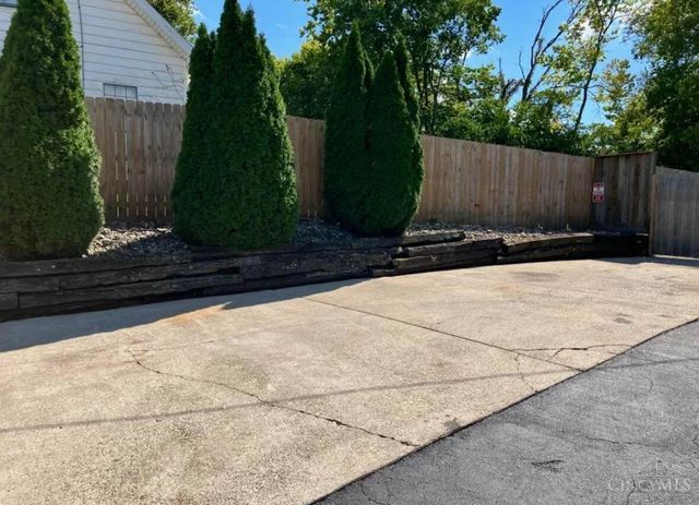 8993 Pippin Road, Colerain Twp, OH 45251