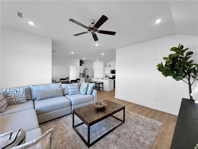 300 Greer Street, Pea Ridge, AR 72751