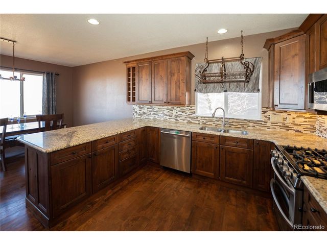 6917 Serena Dr, Castle Pines, CO 80108