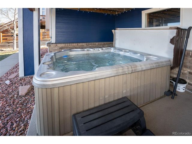 6917 Serena Dr, Castle Pines, CO 80108