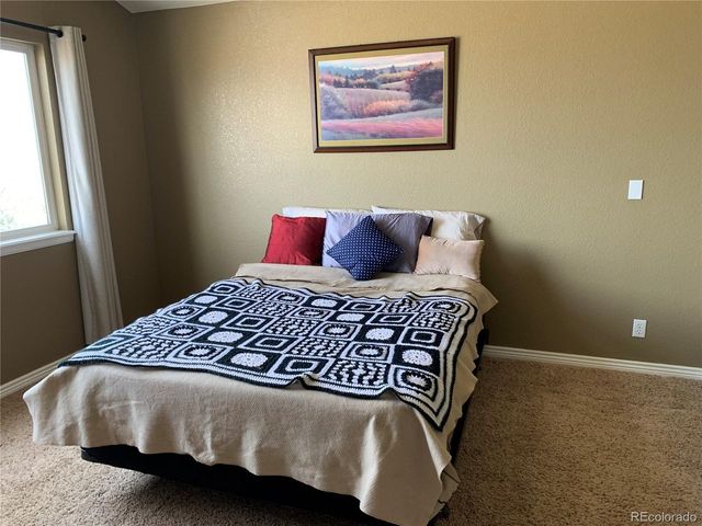 6917 Serena Dr, Castle Pines, CO 80108