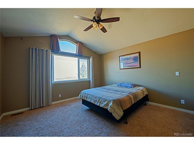 6917 Serena Dr, Castle Pines, CO 80108