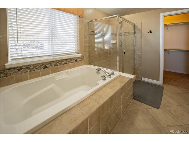 6917 Serena Dr, Castle Pines, CO 80108