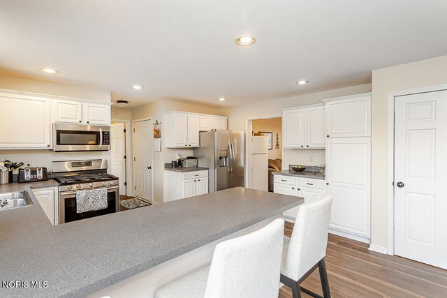 123 Rivers Edge Lane, Upper Sandusky, OH 43351