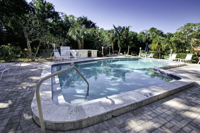 106 WILD PALM DRIVE 106, Bradenton, FL 34210