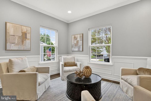 24 EISENTOWN DR, Lovettsville, VA 20180