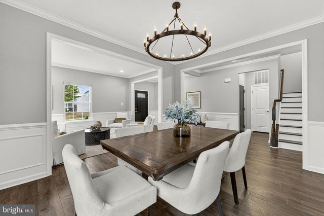 24 EISENTOWN DR, Lovettsville, VA 20180