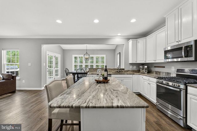 24 EISENTOWN DR, Lovettsville, VA 20180