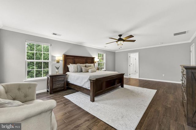 24 EISENTOWN DR, Lovettsville, VA 20180