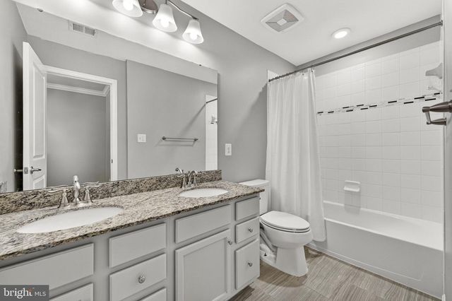 24 EISENTOWN DR, Lovettsville, VA 20180