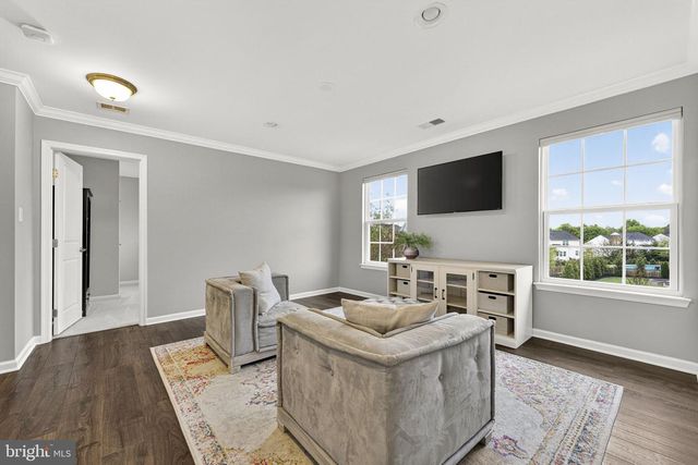 24 EISENTOWN DR, Lovettsville, VA 20180