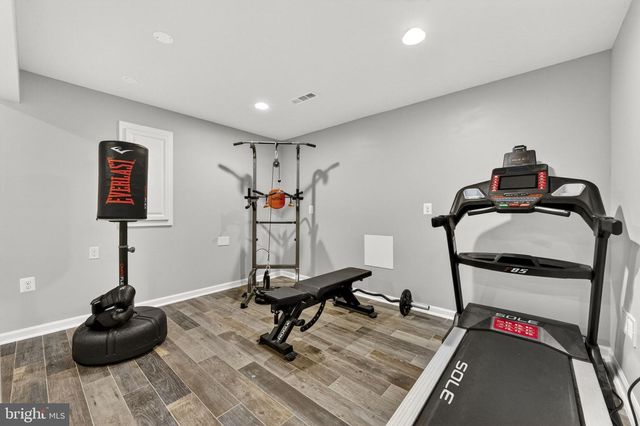24 EISENTOWN DR, Lovettsville, VA 20180