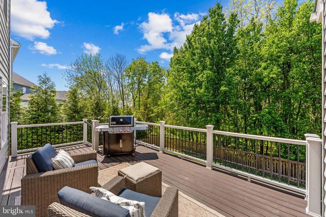 24 EISENTOWN DR, Lovettsville, VA 20180