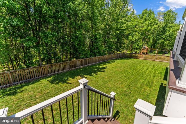 24 EISENTOWN DR, Lovettsville, VA 20180