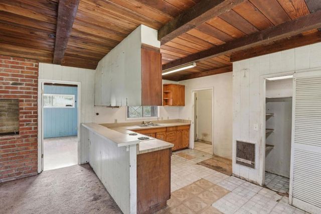 1443 Elkhorn Road, Royal Oaks, CA 95076