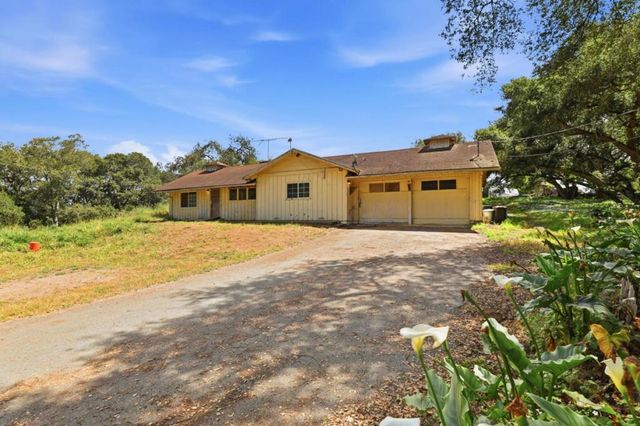 1443 Elkhorn Road, Royal Oaks, CA 95076