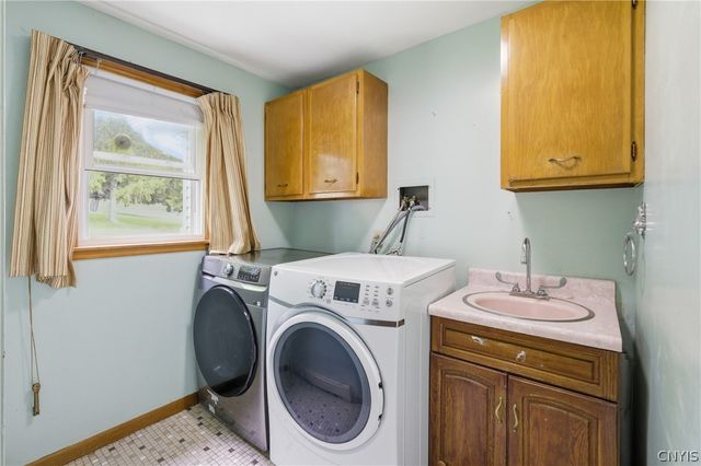 217 Ludden Pkwy, Geddes, NY 13219