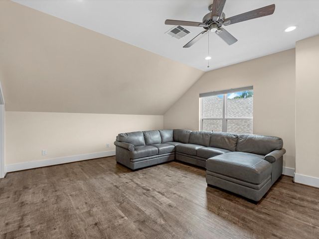 55 Red Harper Drive, Spring, TX 77389