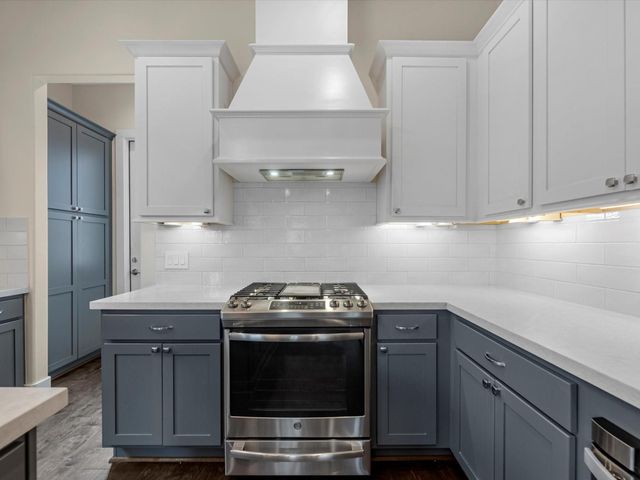 55 Red Harper Drive, Spring, TX 77389