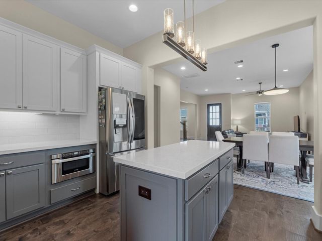 55 Red Harper Drive, Spring, TX 77389