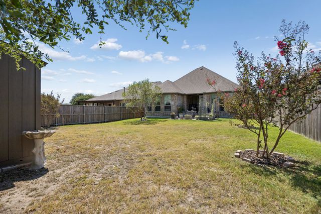 586 Bordeaux Drive, Rockwall, TX 75087