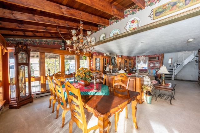 12 Riverside Dr, Berkley, MA 02779