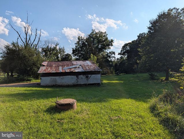 316 GREENBANK RD, Fredericksburg, VA 22406