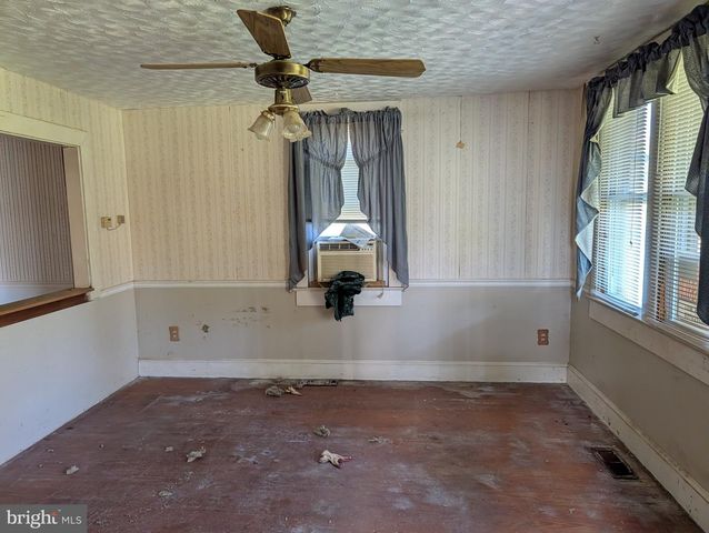 316 GREENBANK RD, Fredericksburg, VA 22406