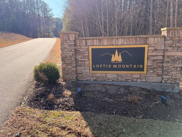 105 Loftis Mountain Road, Blairsville, GA 30512