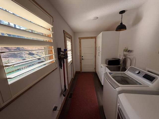 105 Loftis Mountain Road, Blairsville, GA 30512