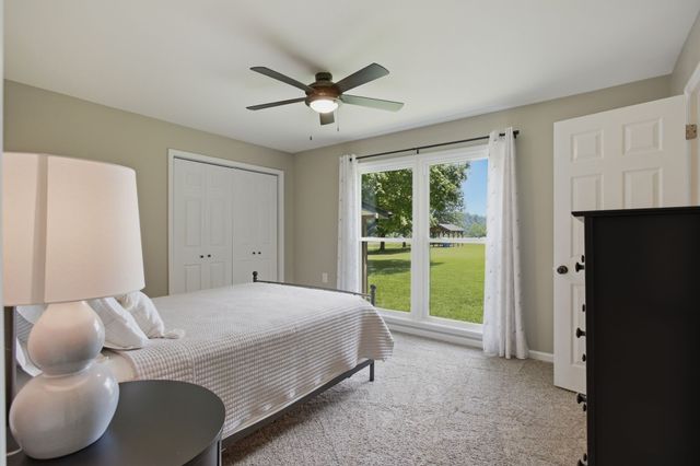 1878 Trace Creek Rd, Hohenwald, TN 38462