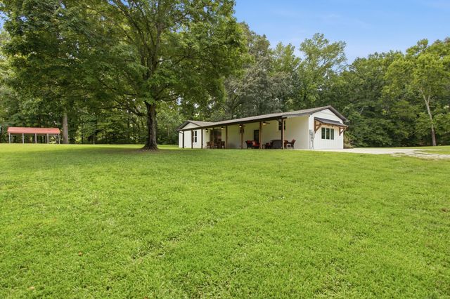 1878 Trace Creek Rd, Hohenwald, TN 38462