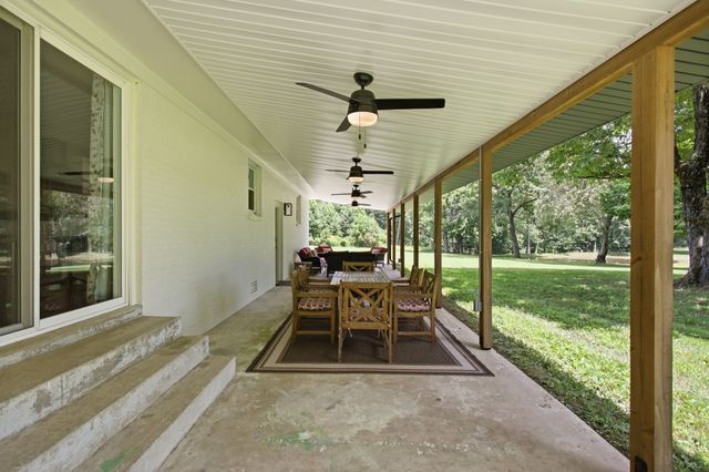 1878 Trace Creek Rd, Hohenwald, TN 38462