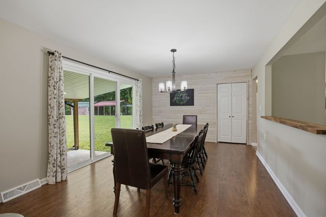 1878 Trace Creek Rd, Hohenwald, TN 38462