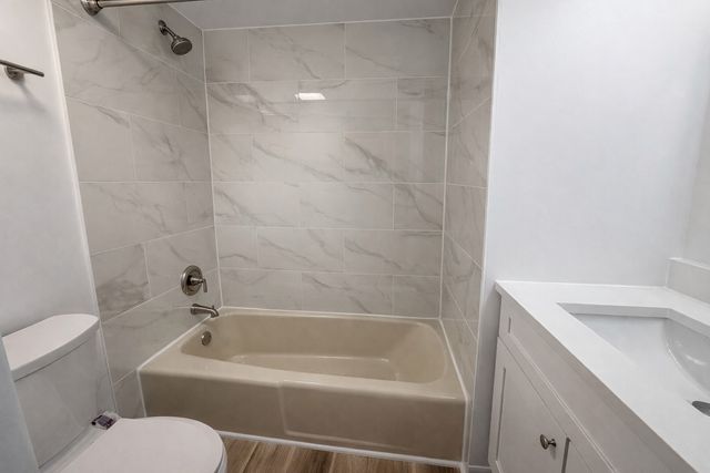 210 E Fountainview Lane 3A, Lombard, IL 60148