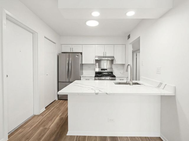 210 E Fountainview Lane 3A, Lombard, IL 60148