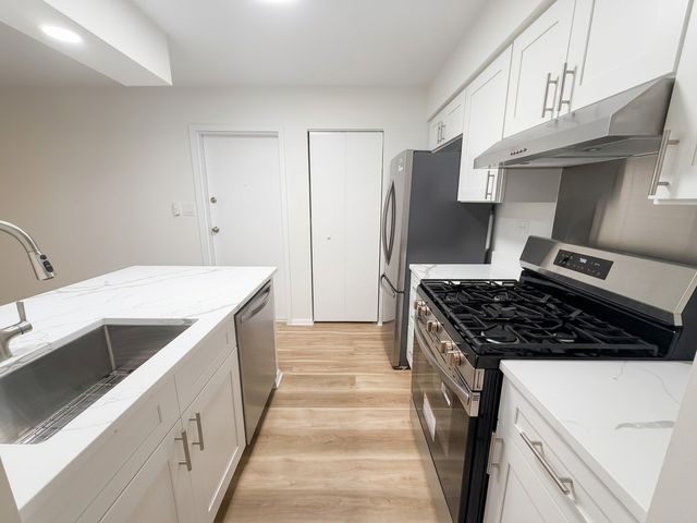 210 E Fountainview Lane 3A, Lombard, IL 60148