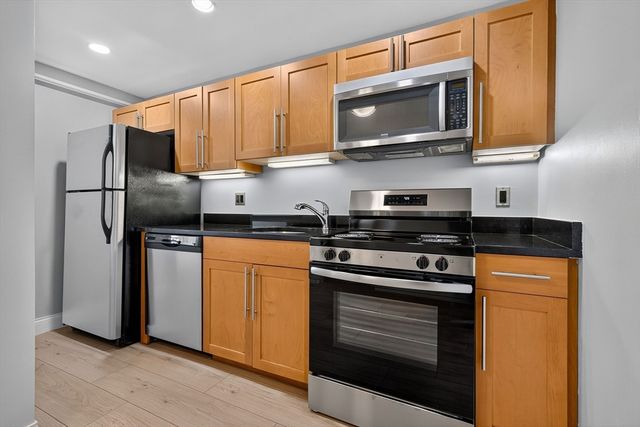 1600 Beacon St 904, Brookline, MA 02446
