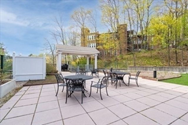 1600 Beacon St 904, Brookline, MA 02446