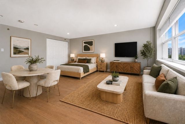 1600 Beacon St 904, Brookline, MA 02446