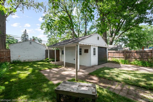 235 Flowerdale Street, Ferndale, MI 48220