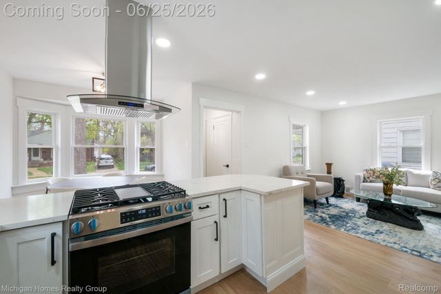 235 Flowerdale Street, Ferndale, MI 48220