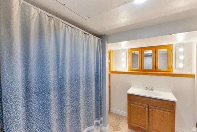 1675 S LAKEWOOD DR, Orem, UT 84058