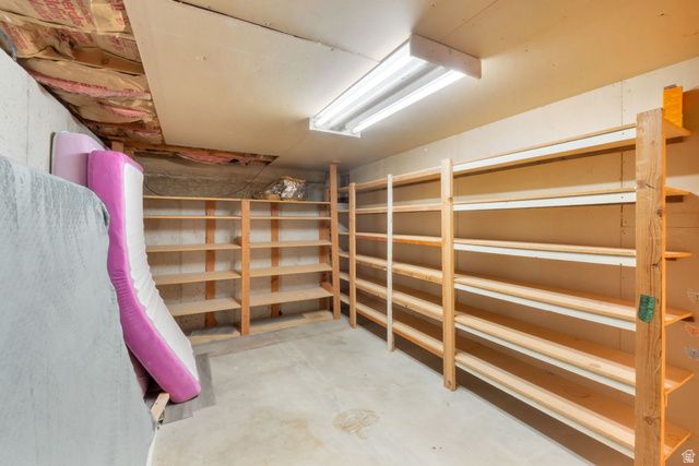 1675 S LAKEWOOD DR, Orem, UT 84058