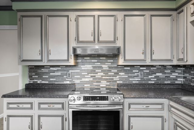 290 Andrew Jackson Dr, Clarksville, TN 37043