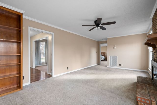 290 Andrew Jackson Dr, Clarksville, TN 37043