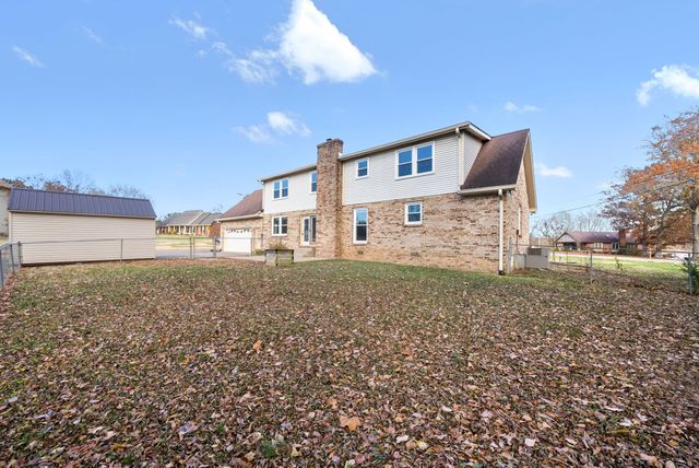 290 Andrew Jackson Dr, Clarksville, TN 37043