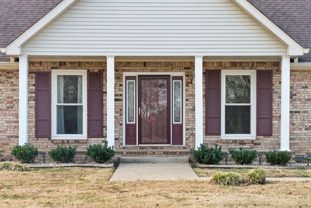 290 Andrew Jackson Dr, Clarksville, TN 37043