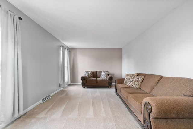 290 Andrew Jackson Dr, Clarksville, TN 37043